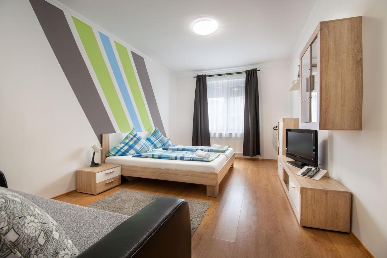 Lux Apartmanok Hajdúszoboszló Exterior foto